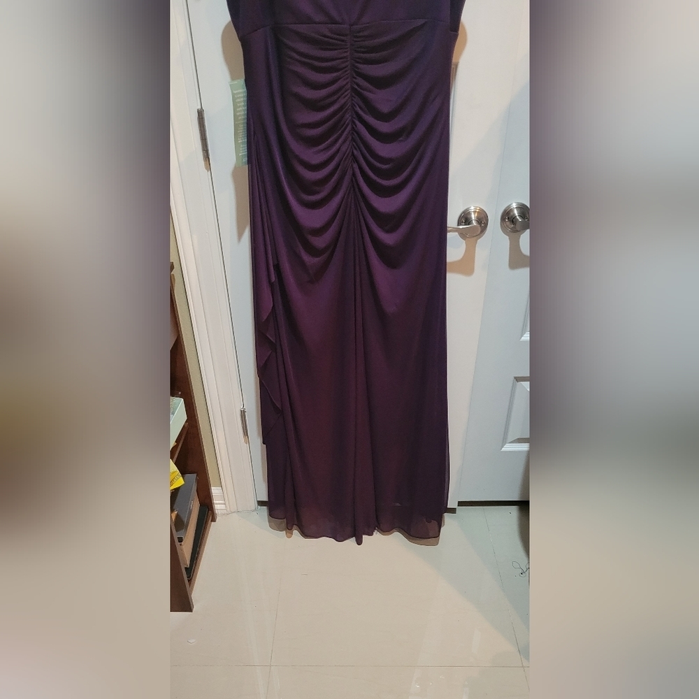 DJ- Jaz womens formal dress purple/eggplant size 18 long - Picture 7 of 7